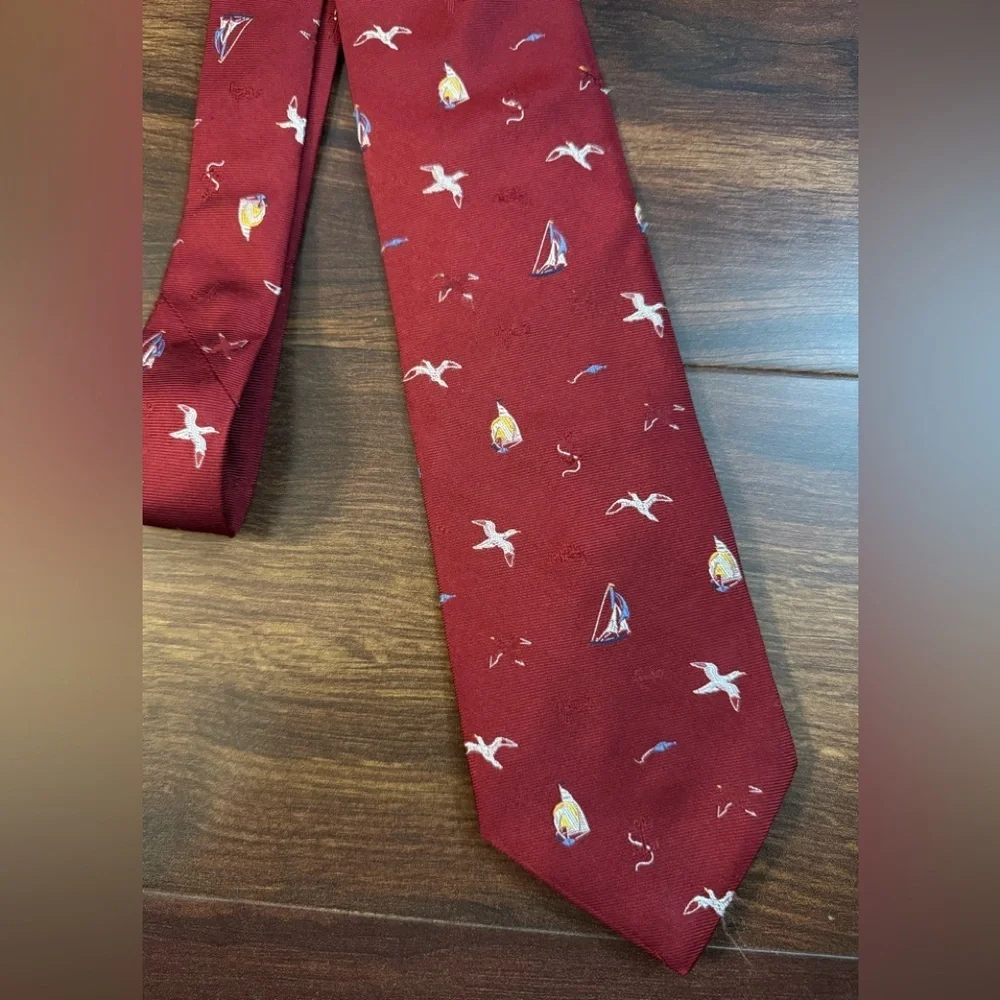 🌿END of SEASON SALE🌿BROOKS BROTHERS Elegant Red Tie with Nautical Design